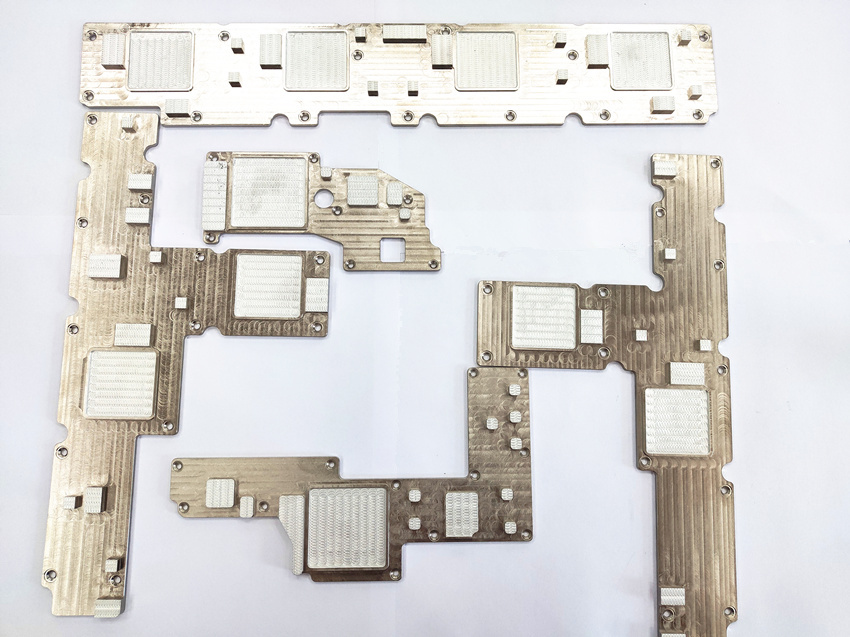 5G通訊基站散熱底板